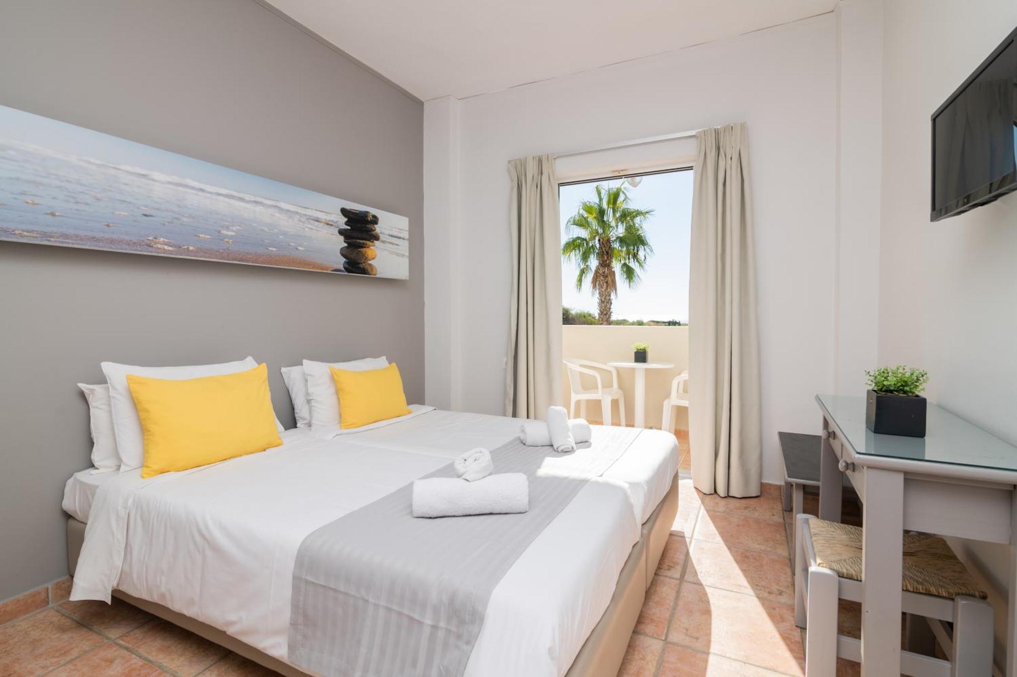 Cavo D'Oro All Inclusive Resort Kalamaki  Exterior photo