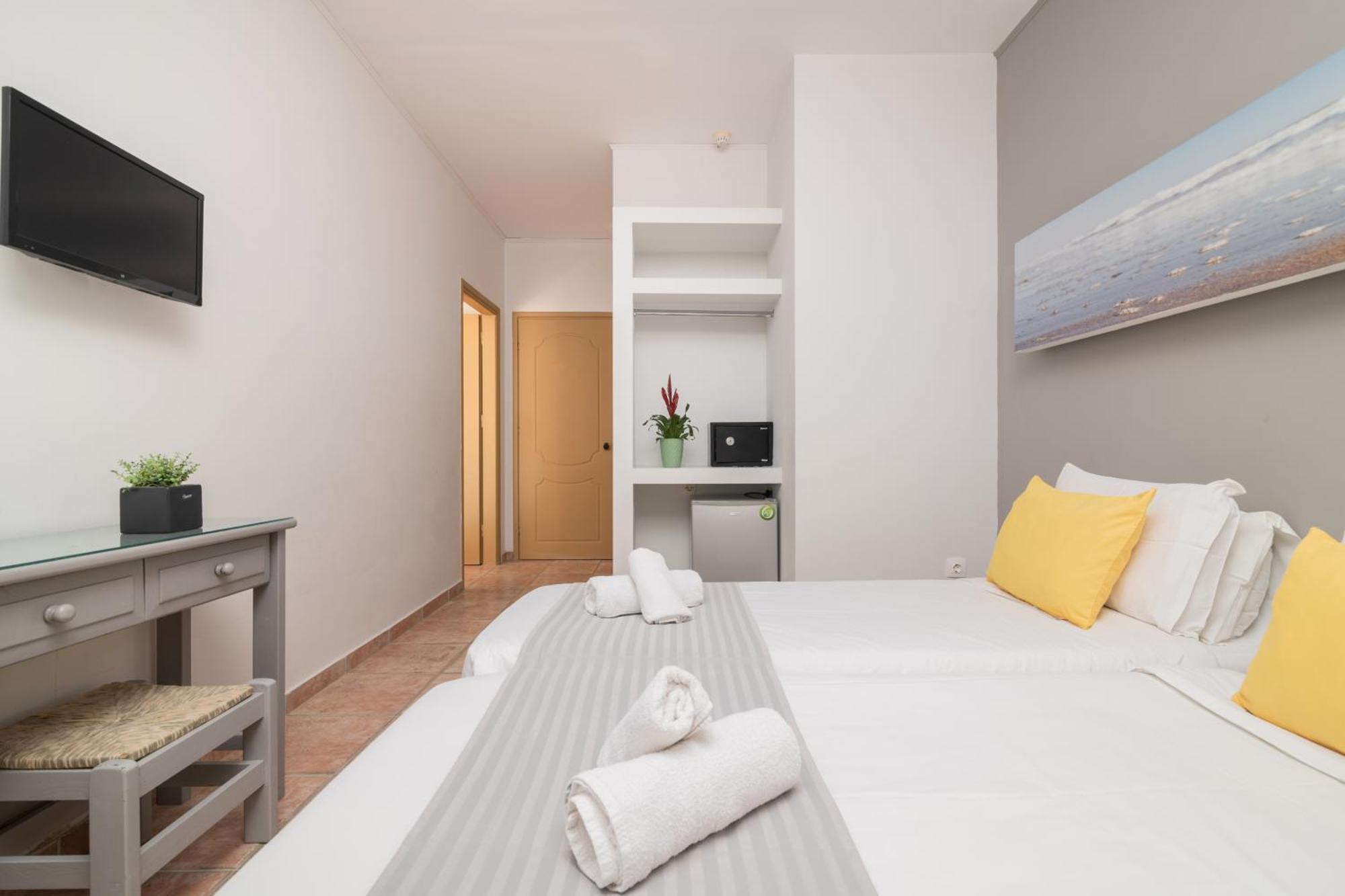 Cavo D'Oro All Inclusive Resort Kalamaki  Exterior photo
