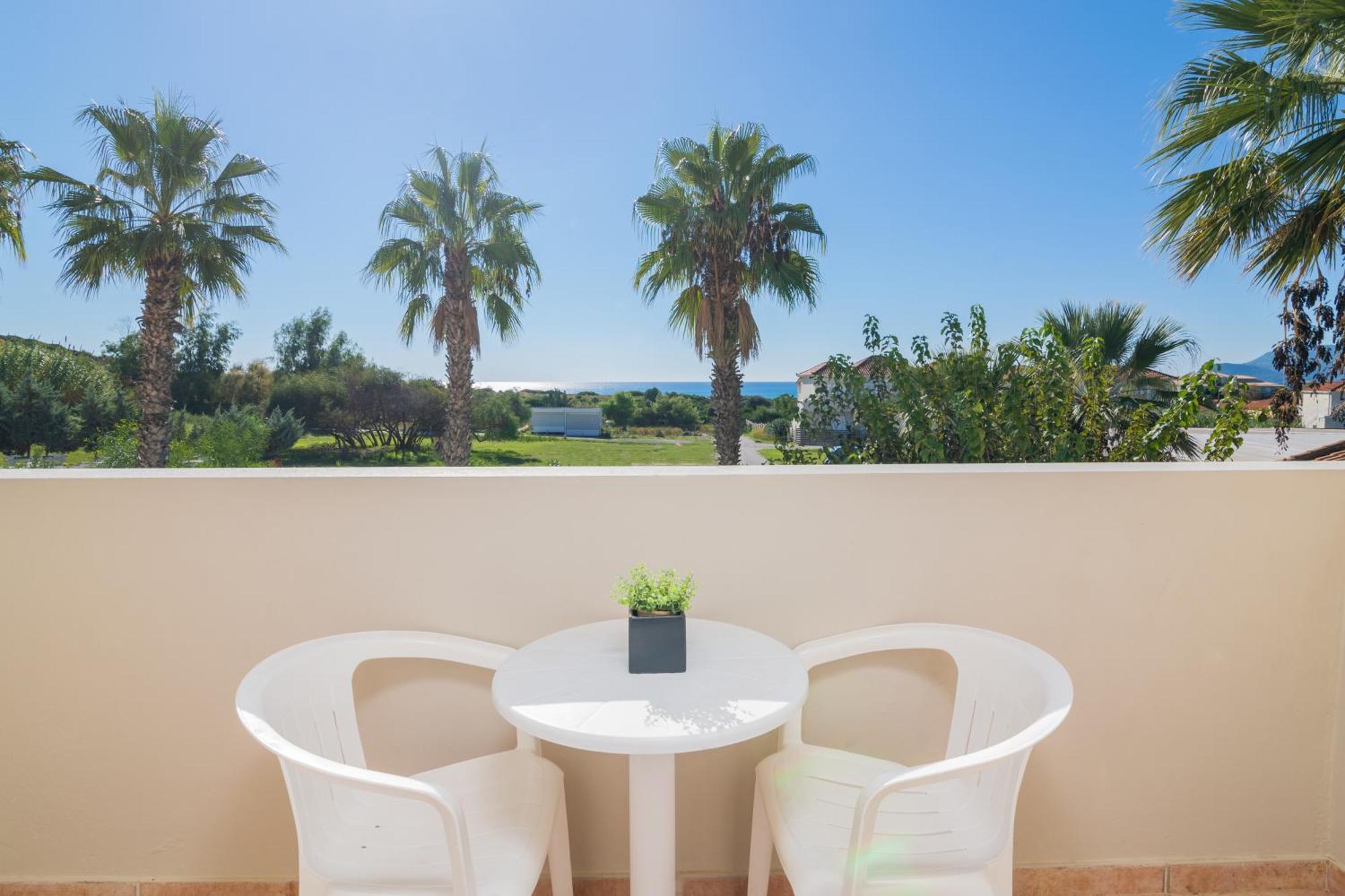 Cavo D'Oro All Inclusive Resort Kalamaki  Exterior photo